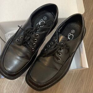 Boys Lito dress shoe size 4